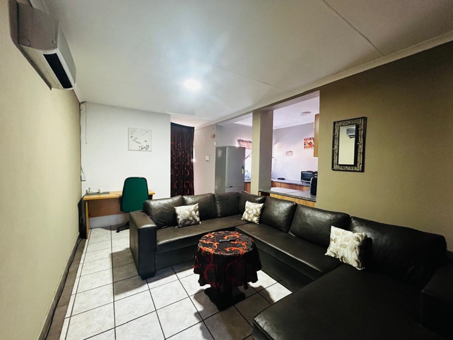 6 Bedroom Property for Sale in Sasol Free State